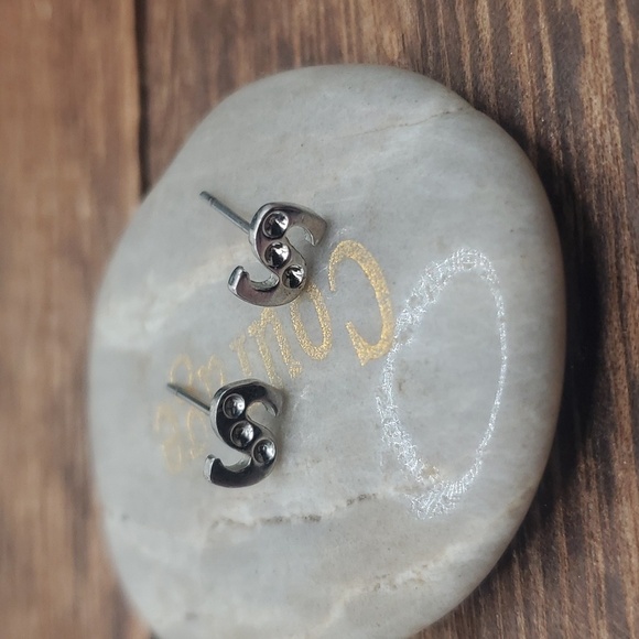 Sterling E447 S initial earrings trendy customized - Picture 1 of 2